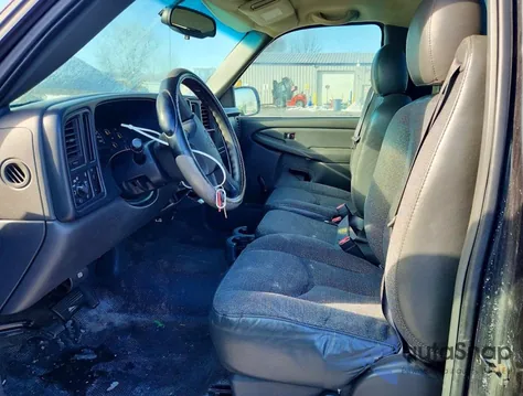 2004 Chevrolet Silverado C1500 z USA, uszkodzony, nr VIN 1GCEC14X24Z134942